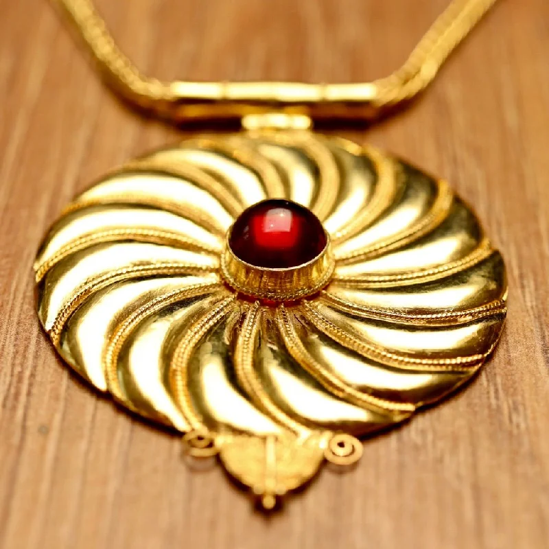 Asante-Sunburst Gold Vermeil Necklace